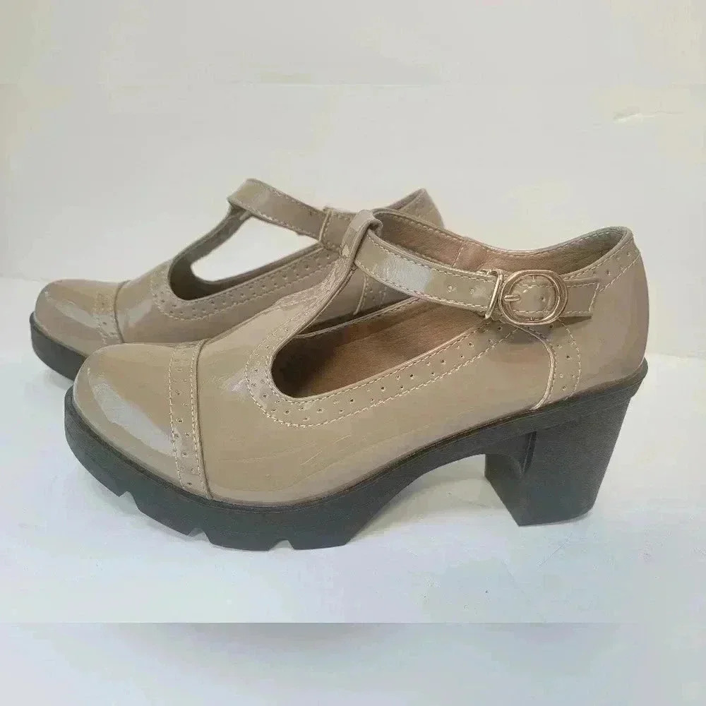 Dadawen Heeled Maryjane Style Patent Shoes Size 42 NWOT